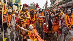 Maha Kumbh Mela: ಕುಂಭಮೇಳದ ವೇಳೆ ನಾಗ ಸಾಧುಗಳು ಬರುವುದೆಲ್ಲಿಂದ? ಬಳಿಕ ಅಪ್ರತ್ಯಕ್ಷರಾಗುವುದೇಕೆ? ಅವರ ನಿಗೂಢ ಪ್ರಪಂಚ ಹೇಗಿದೆ? ಇಲ್ಲಿದೆ ಸಮಗ್ರ ವಿವರ