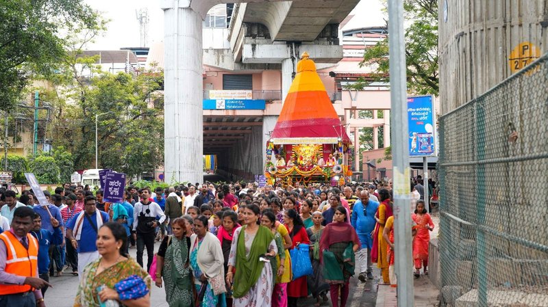 Rath Yatra at ISKCON 4