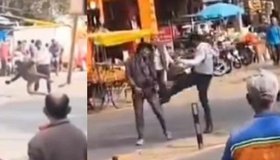 Viral Video: ರಾಜ್ಯಪಾಲರ ಬೆಂಗಾವಲು ಪಡೆಯ ಬಳಿ ನಿಂತಿದ್ದ ವ್ಯಕ್ತಿ; ಒದ್ದು ದರ್ಪ ತೋರಿದ ಟ್ರಾಫಿಕ್‌ ಪೊಲೀಸ್