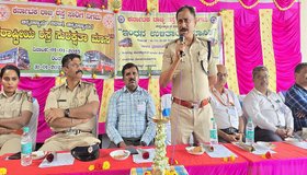 Chikkaballapur News: ರಸ್ತೆ ಸುರಕ್ಷತಾ ನಿಯಮ ಪಾಲಿಸಿ: ಆರ್ ಟಿ ಓ ಅಧಿಕಾರಿ ವಿವೇಕಾನಂದ