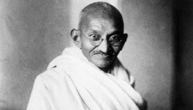 Mahatma Gandhi Death Anniversary:  ಶಾಂತಿಮಾರ್ಗದಲ್ಲಿ ಸಾಗಿದ, ಬಲಿಷ್ಠ ನಾಯಕ ಮಹಾತ್ಮ ಗಾಂಧೀಜಿಯ ಸ್ಫೂರ್ತಿದಾಯಕ ನುಡಿಮುತ್ತುಗಳು ಹಾಗೂ ಸಂದೇಶಗಳು ಇಲ್ಲಿದೆ