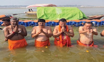 ಸುನಾಮಿಯ ಹಾಗೆ ಹರಿದು ಬಂದ ಹಿಂದೂ ಹೆದ್ದೆರೆ...