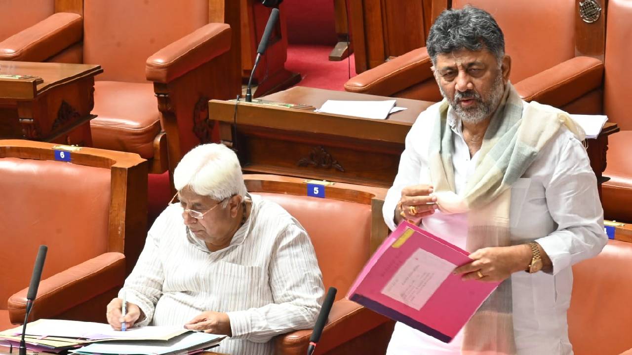 DK Shivakumar: ಬೆಂಗಳೂರು ನಾಗರಿಕರಿಗೆ ಗುಡ್‌ನ್ಯೂಸ್!‌ ಟ್ರಾಫಿಕ್‌ ಸಮಸ್ಯೆಗೆ ಬ್ರೇಕ್‌ ಹಾಕೋಕೆ ಸರ್ಕಾರ ಮಾಸ್ಟರ್‌ ಪ್ಲ್ಯಾನ್‌