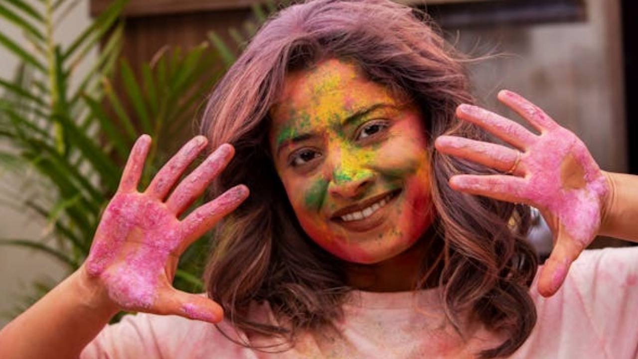 Holi Beauty Tips: ಹೋಳಿಯಾಟದ ನಂತರ ತ್ವಚೆ & ಕೂದಲ ಆರೈಕೆ ಹೇಗೆ?