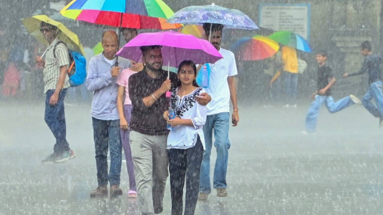 Weather Forecast: ಇಂದು ಬೆಂಗಳೂರು, ದಕ್ಷಿಣ ಕನ್ನಡ, ಬೀದರ್ ಸೇರಿ ಹಲವೆಡೆ ಗುಡುಗು ಸಹಿತ ಮಳೆ ನಿರೀಕ್ಷೆ