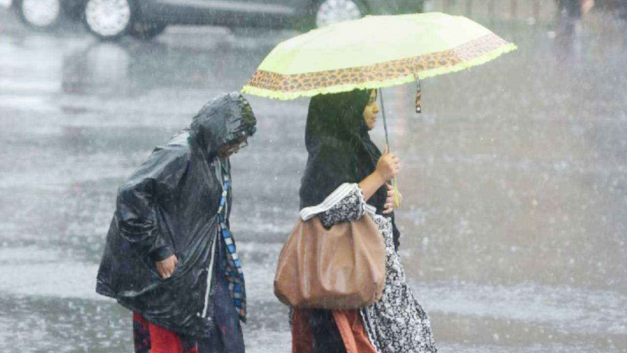 Karnataka weather: ನಾಳೆ ದಕ್ಷಿಣ ಕನ್ನಡ, ಮೈಸೂರು ಸೇರಿ ವಿವಿಧ ಜಿಲ್ಲೆಗಳಲ್ಲಿ ಗುಡುಗು ಸಹಿತ ಮಳೆ ಸಾಧ್ಯತೆ