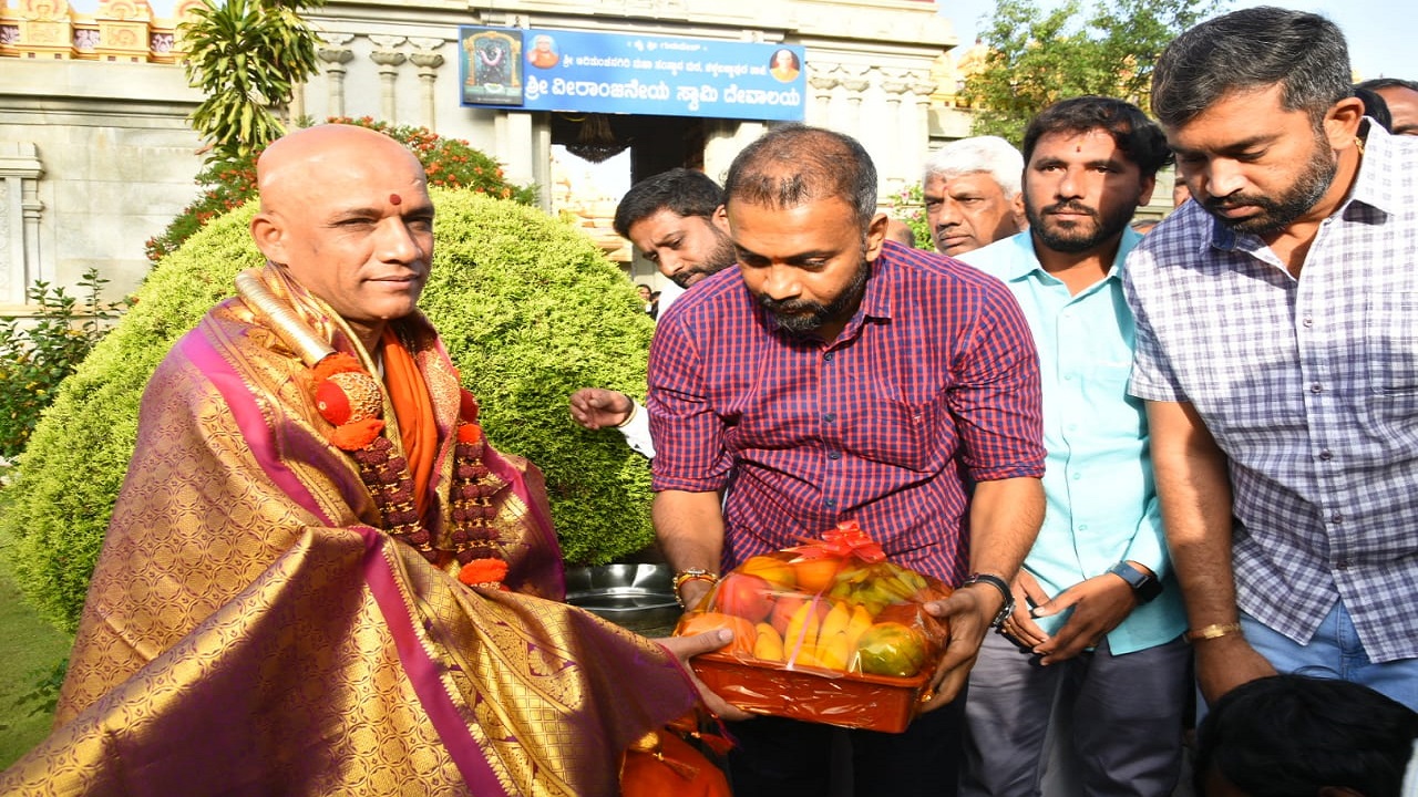 ಮೂಲ ಮತ್ತು ವಲಸಿಗ ಎಂಬುದು ಯಾವುದೇ ಪಕ್ಷಕ್ಕೂ ಅನ್ವಯಿಸಲ್ಲ